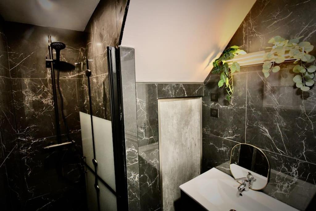 Le Spa Gustave - Sauna, Jacuzzi & Terrasse A Rouen Exterior photo