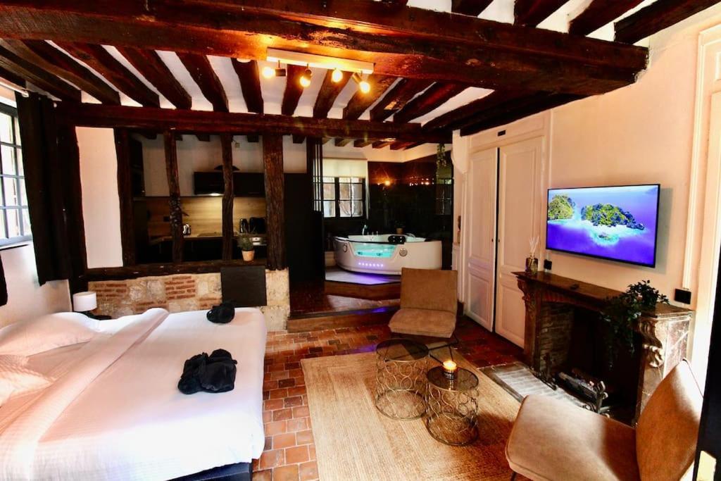 Le Spa Gustave - Sauna, Jacuzzi & Terrasse A Rouen Exterior photo
